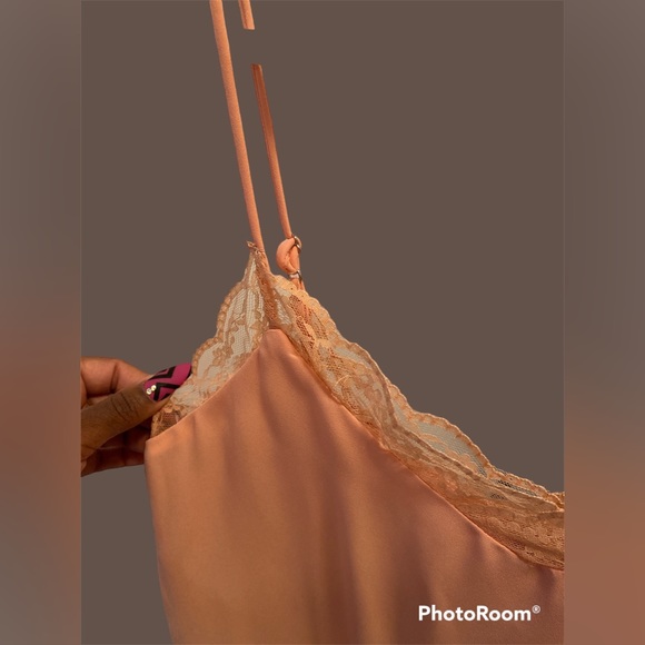 Dex - Picture 2 of 3